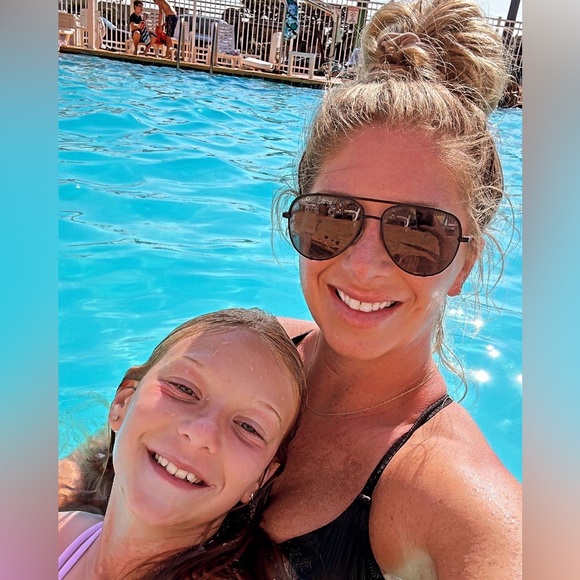 Meet me 💖 - Picture 11 of 16